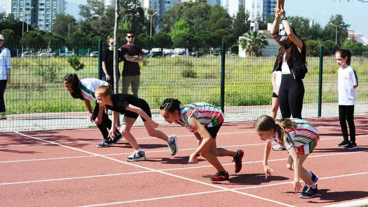 Karşıyaka’da Cumhuriyet coşkusu atletizm pistine taşınacak